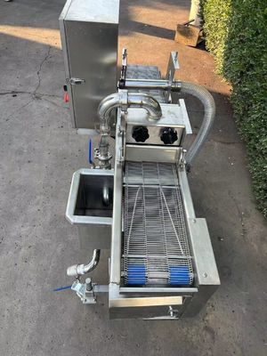 CE-zertifizierter Fleischmüller für die kundenspezifische Tempura-Schlagmaschine in der Fastfoodherstellung