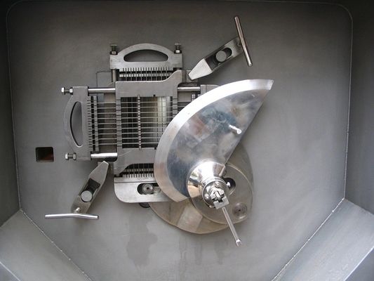 Einfach zu bedienen - 3 kW gefrorenes Fleisch Dicer Geflügelschneidemaschine für die kundenspezifische Fleischverarbeitung