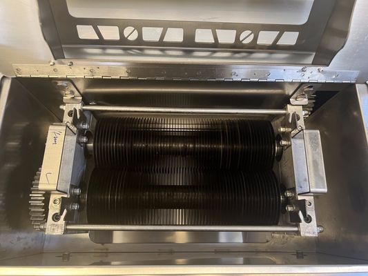 Elektrische Hühnerfleischstripschneidemaschine mit Edelstahl gefrorenen Fleischschneider