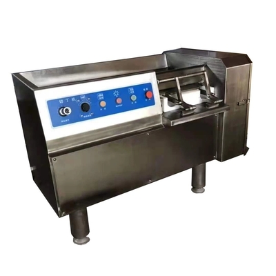Automatische Maschine für das Schneiden von Stückchen gefrorenes Fleisch